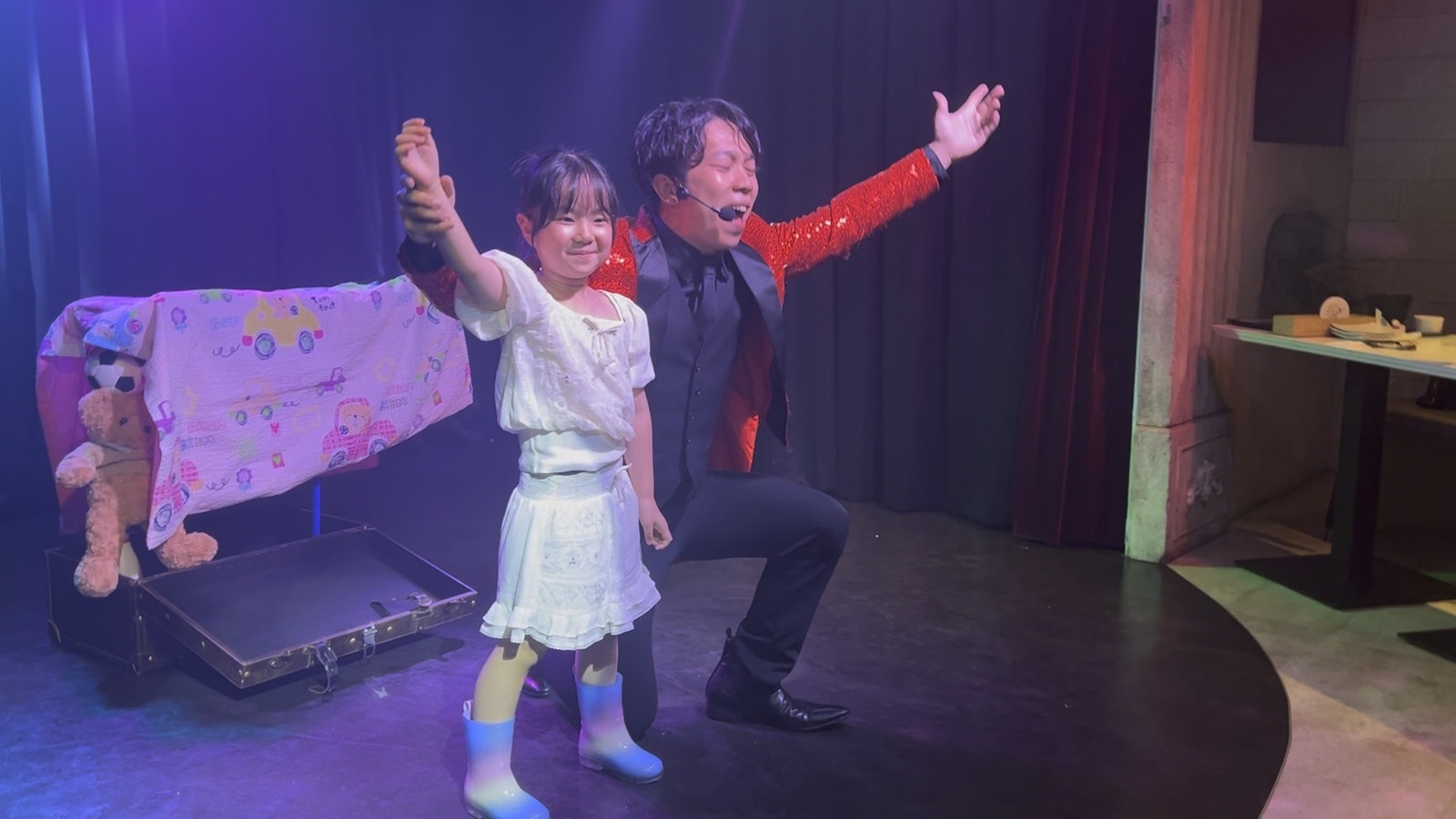 お誕生日会の出張マジックショー